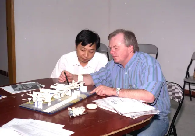 17. August 1998, an diesem Tag war ich zum ersten Mal in Asien, genauer gesagt im Hongkonger Büro von Revell Engineering. Zulassung des Werkzeugmodells Krupp Titan.
