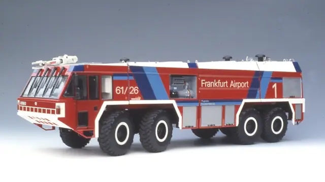 Dank Revell konnte ich mir die Entwicklung des Simba bei Heljan in Dänemark, vorher am Computer schon anschauen.
