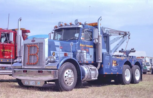 Peterbilt 359 mit 750er