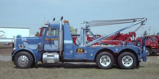 Holmes Twinboom. Damaliger Besitzer war Bauchman's Towing.
