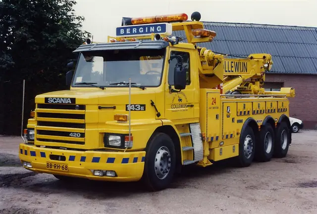 Als Fahrgestell eignet sich der Scania-Hauber von Italeri.